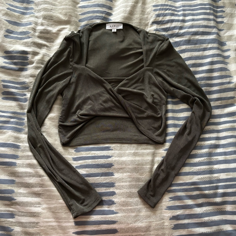 Metallic Crop Top - Picture 2 of 4